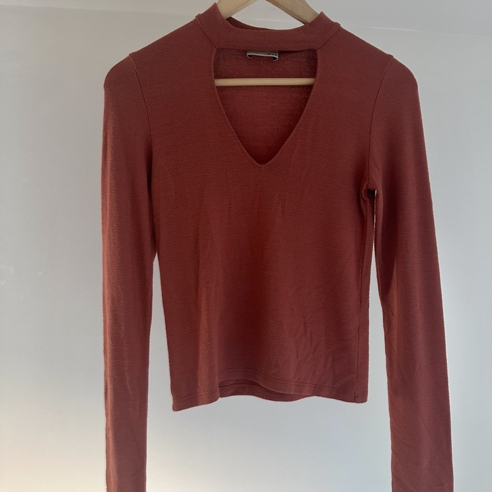 Women's Aritzia Wilfred Free Long Sleeve Keyhole Top Size S